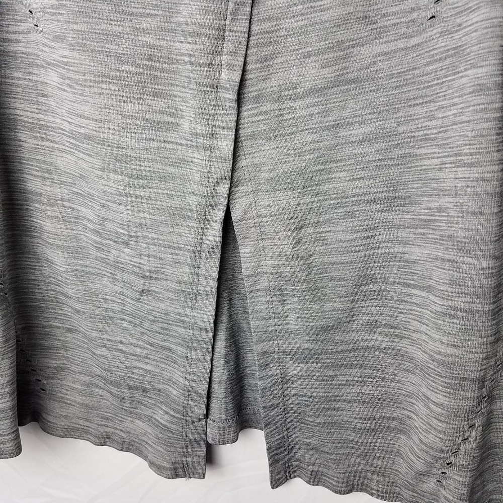 *SOLD* Athleta Heathered Gray Sleeveless Top Large - Picture 5 of 8